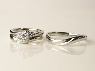 木下夫妻の婚約指輪と結婚指輪セットリング